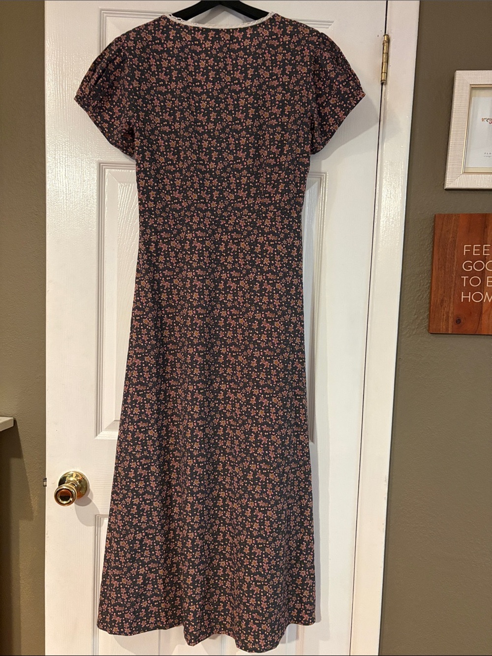NATURAL LIFE Daisy Print Maxi Dress with lace trim neckline - Picture 6 of 7
